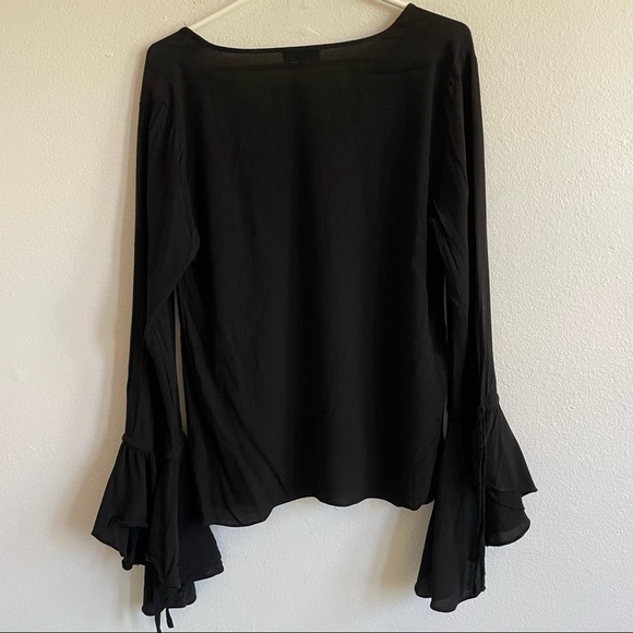 1.STATE BLACK CASCADE SLEEVE TOP - Picture 5 of 6